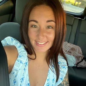 Meet your Posher, Alix